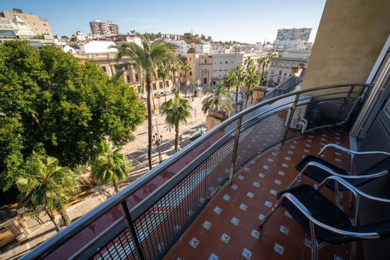 Conjunto De Apartamentos Antiguo Palacio Hotel Paris Huelva Exterior photo