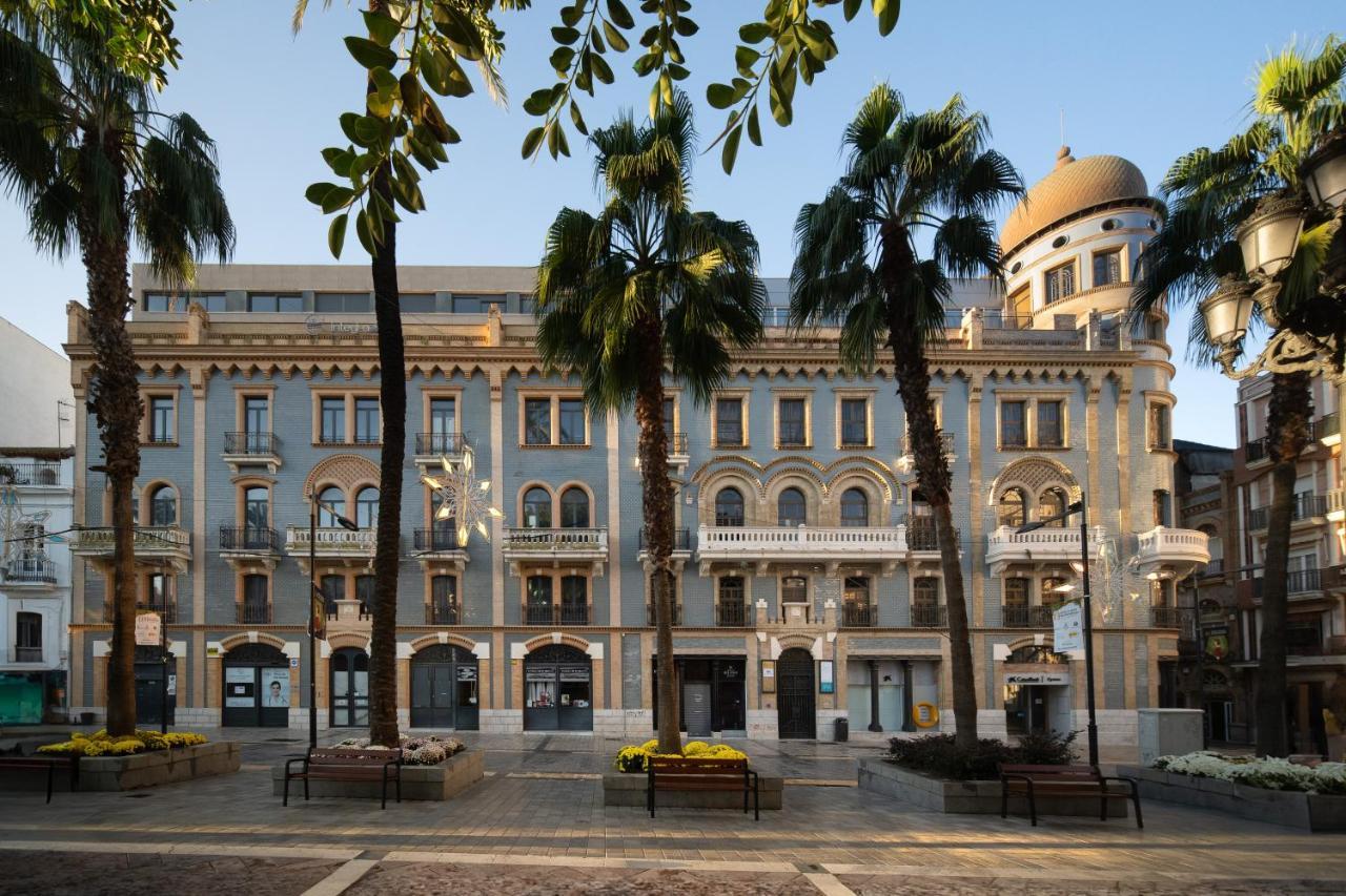 Conjunto De Apartamentos Antiguo Palacio Hotel Paris Huelva Exterior photo