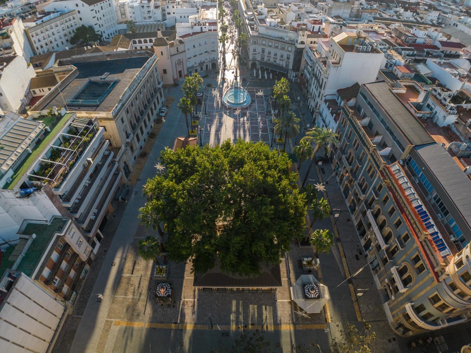 Conjunto De Apartamentos Antiguo Palacio Hotel Paris Huelva Exterior photo