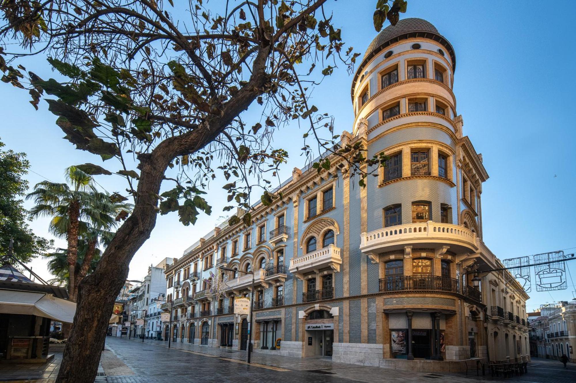 Conjunto De Apartamentos Antiguo Palacio Hotel Paris Huelva Exterior photo